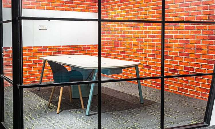 Glass Partition Manufacturer